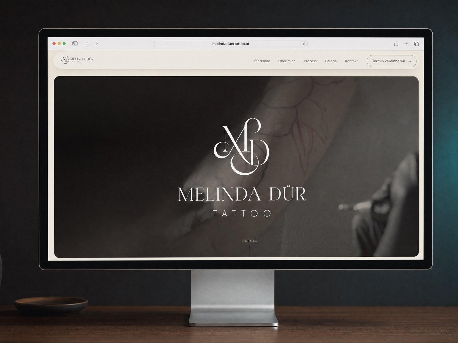 Website von Melinda Dür Tattoo auf Monitor und Smartphone — Webdesign und Entwicklung CREAITIV